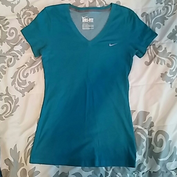 Nike Dri-fit v neck - Picture 1 of 4